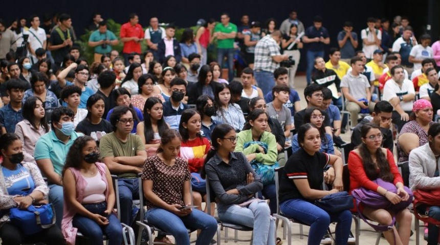 Feria de becas abre sus puertas a nicaragüenses interesados en estudiar en Europa