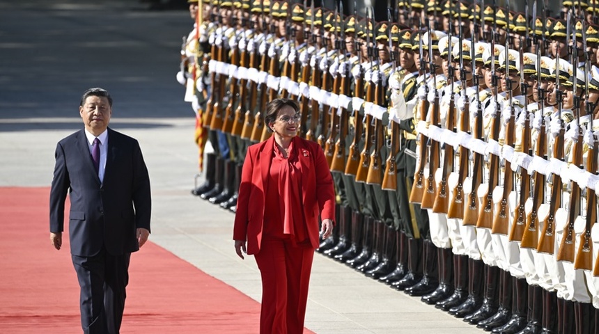 Xi asegura a Castro que China y Honduras comienzan "una nueva etapa histórica"