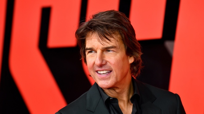 Tom Cruise firma con Warner Bros. para producir y protagonizar nuevas películas