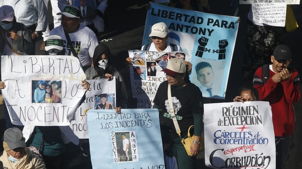 marcha san salvador