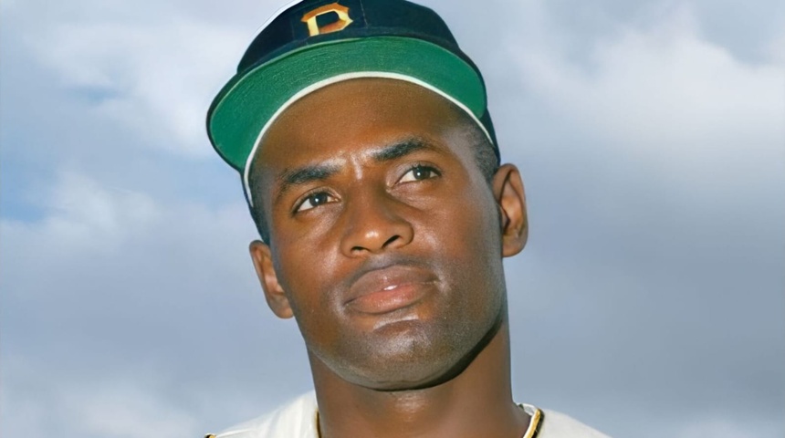 ¿Quién fue Roberto Clemente, el pelotero que dio su vida por Nicaragua y recibirá honores en el estadio Soberanía?