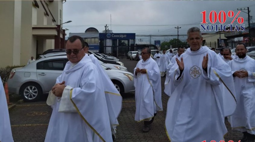 Reubican a Monseñor Mántica y otros sacerdotes desterrados de Nicaragua en Costa Rica