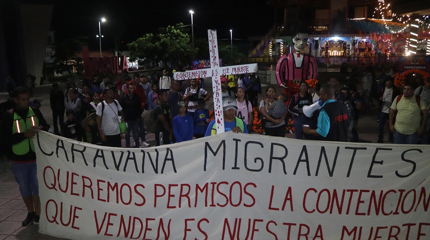 1,200 migrantes incluidos nicaragüenses salen en caravana más numerosa del año desde sur de México