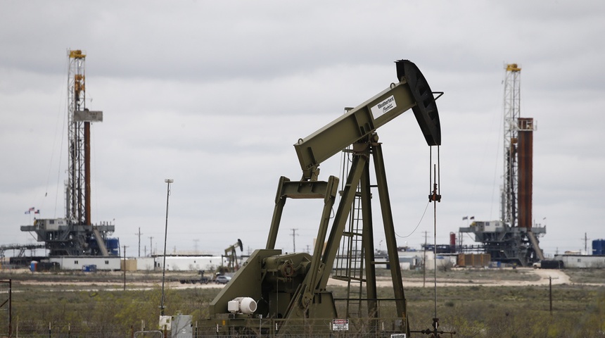 El petróleo de Texas sube un 1.2 % y cierra en 94.89 dólares el barril