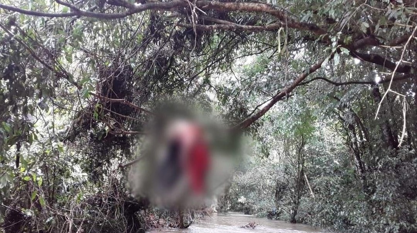 Tres mujeres mueren al cruzar río en caribe norte, uno de los cuerpos quedó en las ramas de un árbol