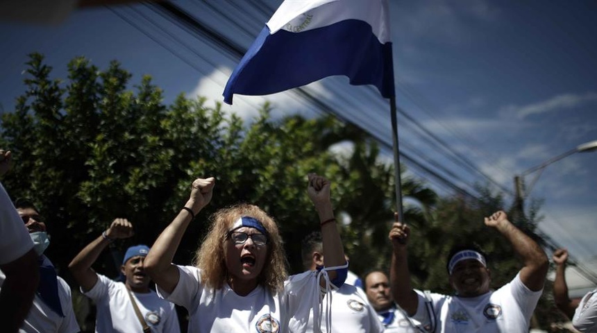 Más de cien profesionales proponen un plan para una Nicaragua "democrática"