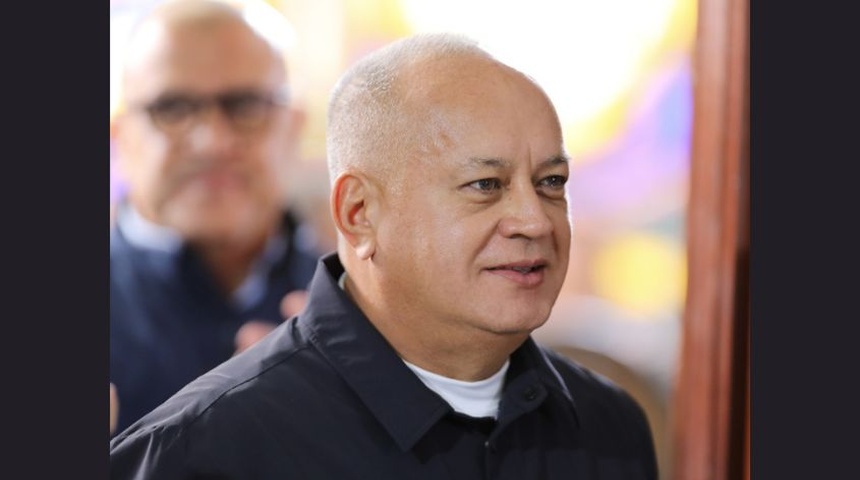 Maduro nombra a Diosdado Cabello ministro de Interior y Justicia para que traiga "paz"