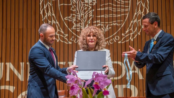 gioconda belli recibe doctorado honoris causa costa rica