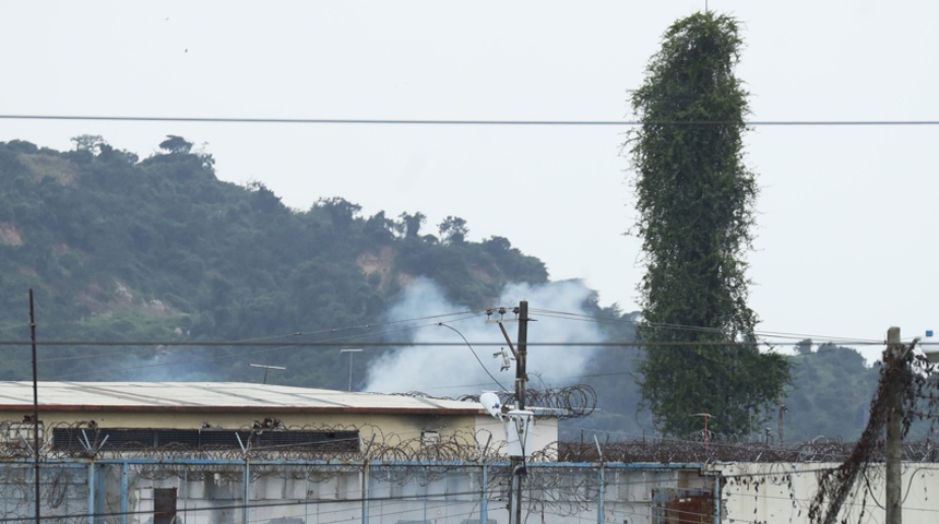 Asciende a seis la cifra de reos fallecidos en enfrentamientos en una cárcel de Ecuador