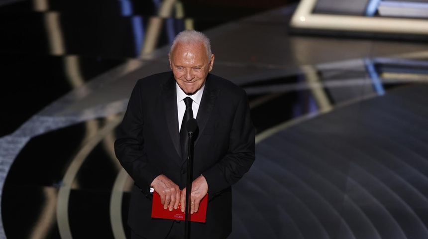 Anthony Hopkins celebra en las redes que lleva 47 años sobrio