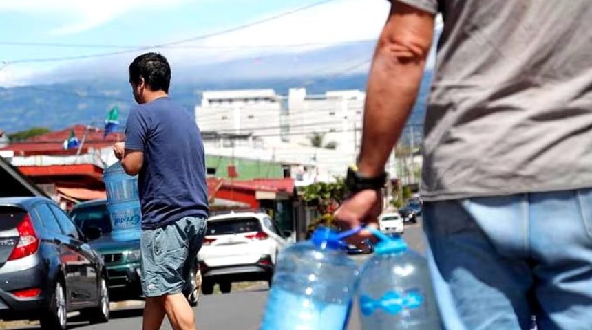 Detectan contaminación por xilenos en importante acueducto de Costa Rica, afecta a 100 mil personas