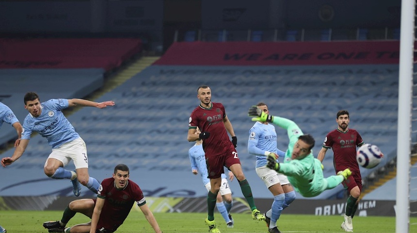 El City se deja la goleada para el final