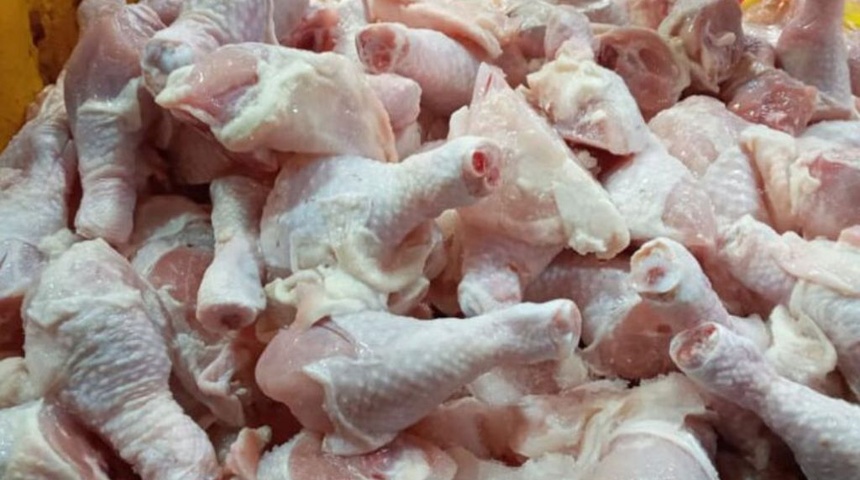 Precio de litro de aceite y libra de pollo se disparan en mercado Oriental de Managua