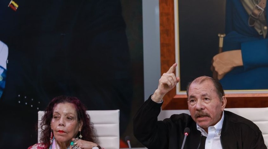 Piden en Argentina la captura internacional de Daniel Ortega y Rosario Murillo