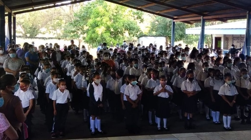 Más de un millón 700 mil estudiantes regresan a clases presenciales en Nicaragua