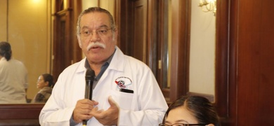 muere doctor carlos cruz