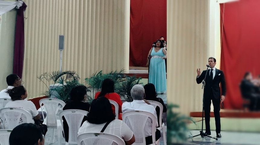 Sancionado Laureano Ortega realiza concierto en Carazo, varios asientos estuvieron vacíos