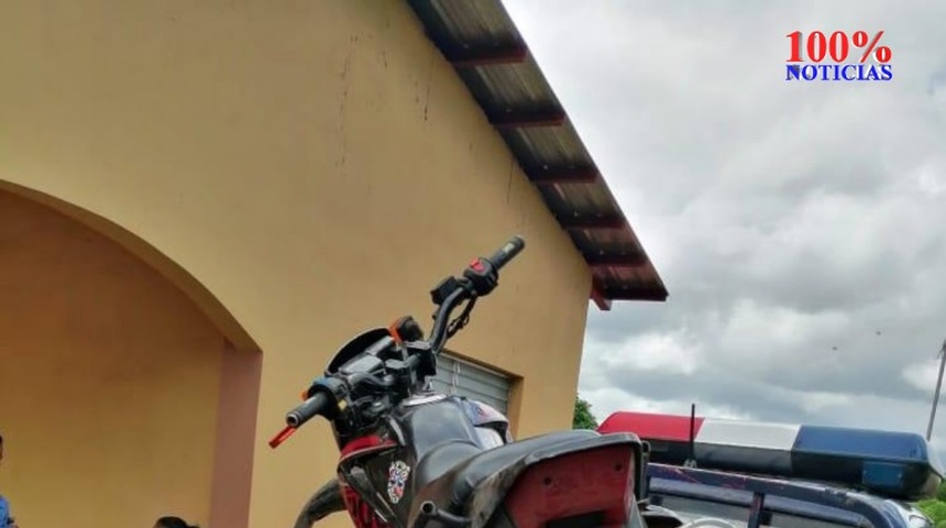 Sancionada Policía en la Conquista Carazo, quita motocicleta a joven que regalaba kits de higiene