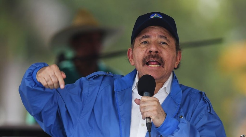 Ortega reconoce "enorme daño a la economía" de Nicaragua