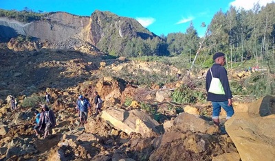 victimas avalancha tierra norte de papua