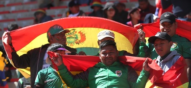 fanaticos hinchas bolivia partido colombia