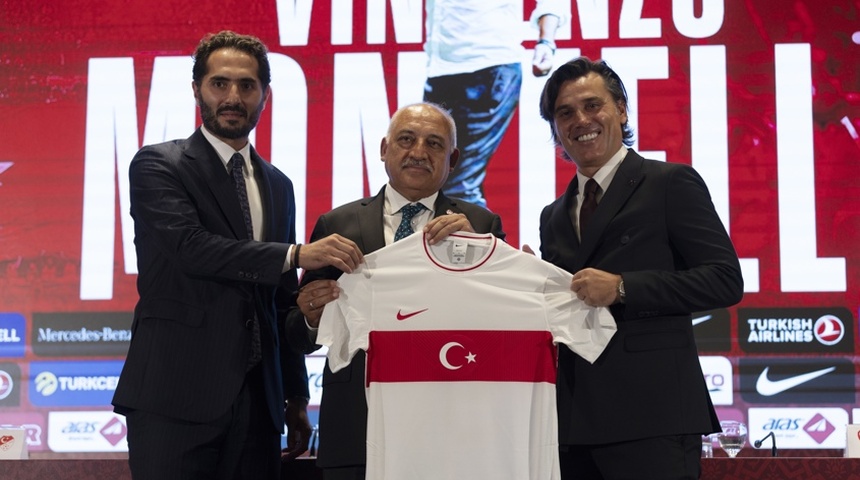 El italiano Vincenzo Montella firma como seleccionador de Turquía por tres años