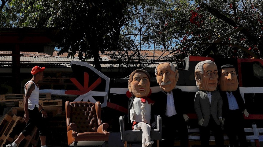 Figuras de presidente hondureño y otros políticos, a la hoguera en Nochevieja