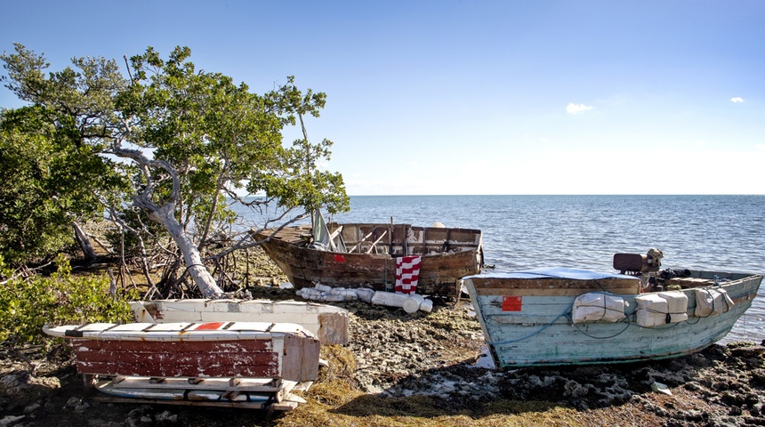 Detienen a otros 15 balseros cubanos en los Cayos de Florida