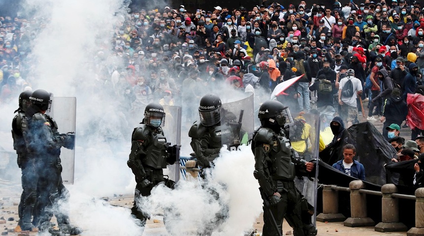 Una persona muere durante las protestas contra la reforma tributaria en la ciudad colombiana de Cali