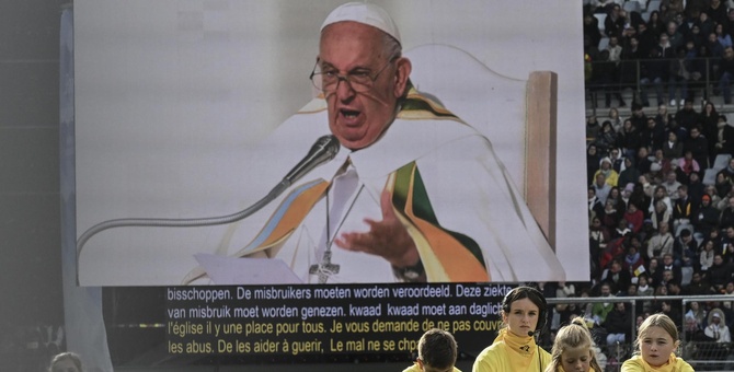 papa misa en estadio heysel de bruselas