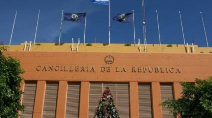 Continúan renuncias y reemplazos de diplomáticos nicaragüenses