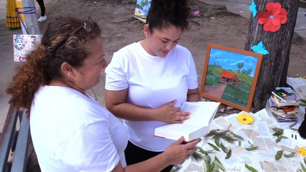 entregan libros penitenciario honduras