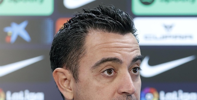 xavi hernandez entrenador barcelona espana