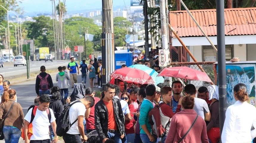 Migración y extranjería de Costa Rica colapsado por solicitudes de refugio, el 90% son nicaragüenses