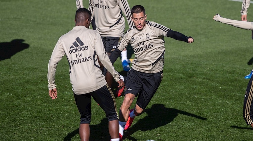 Hazard coge ritmo y se entrena junto al grupo