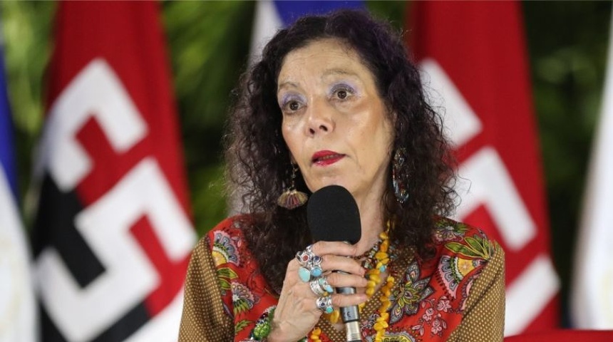 Rosario Murillo dice defender la patria al "ahuyentar a los malévolos"