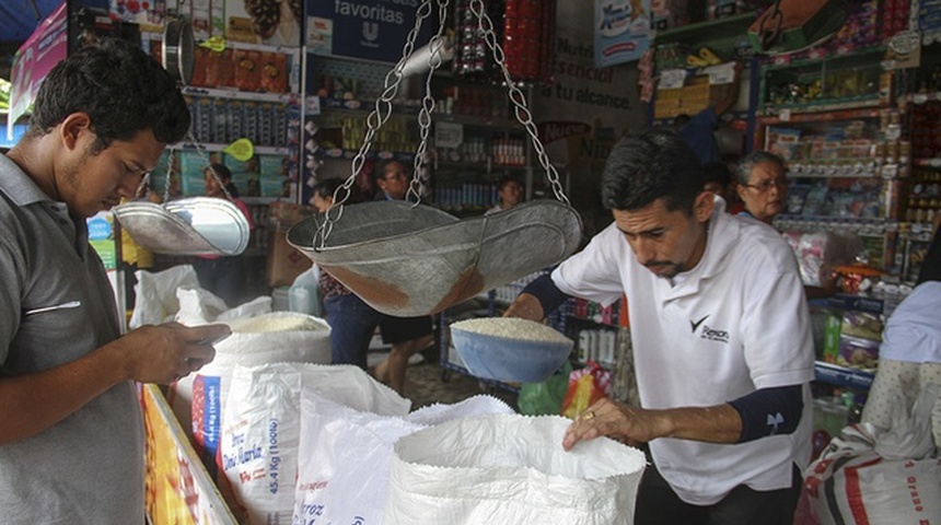 Los pobres muy afectados por aumento de la canasta básica en Nicaragua