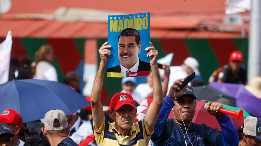 Irán, Cuba y Honduras felicitan a Nicolás Maduro