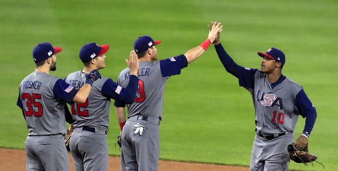 Jugadores de la selección estadounidense de béisbol en el Clásico Mundial.