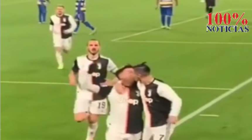 El “beso” entre Cristiano Ronaldo y Paulo Dybala que se volvió viral