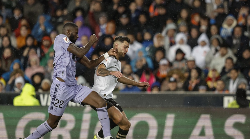 LaLiga pide a RFEF aplazar el Valencia-Real Madrid, el Villarreal-Rayo y tres partidos más