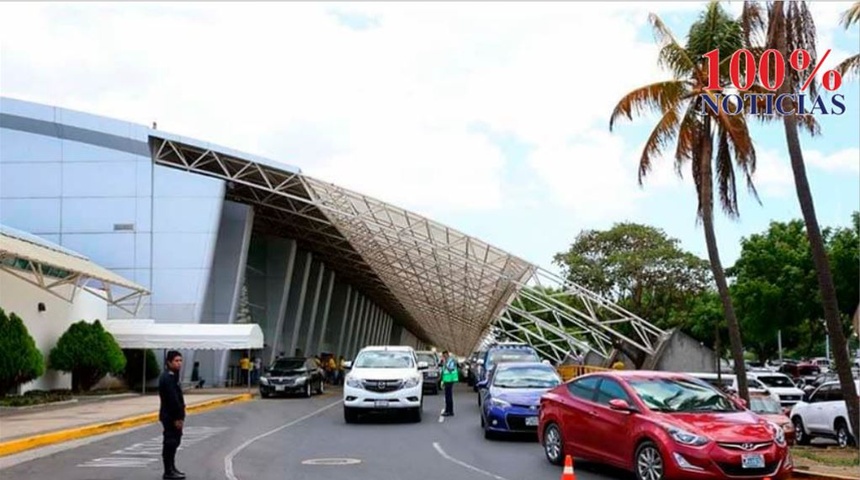 Reabre aeropuerto y exigen examen COVID-19 a viajeros