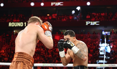 mexicando canelo alvarez vence al puertoriqueno