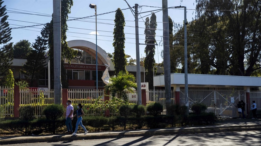 Estudiantes de UPOLI exigen devolución de personería, UNEN y sindicatos sandinistas apoya confiscación