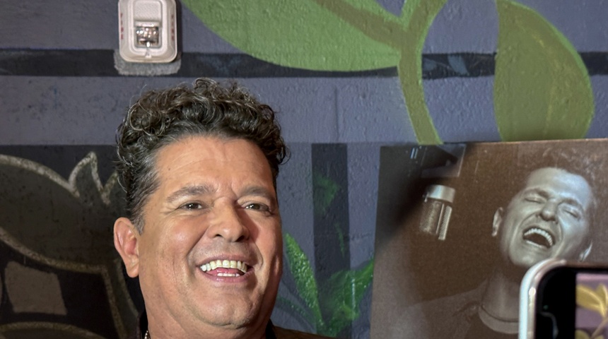 Carlos Vives, Shakira y Alejandro Fernández reclaman su papel pionero de fusiones musicales