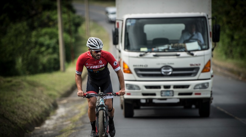 Ciclistas discriminados en Nicaragua: "somos un estorbo" lamentan