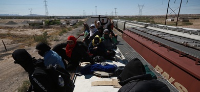 migrantes viajan tren mexico