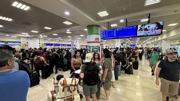 pasajeros aeropuerto mexico