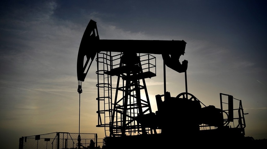 El petróleo de Texas baja un 1.2 % y cierra en 79.74 dólares el barril