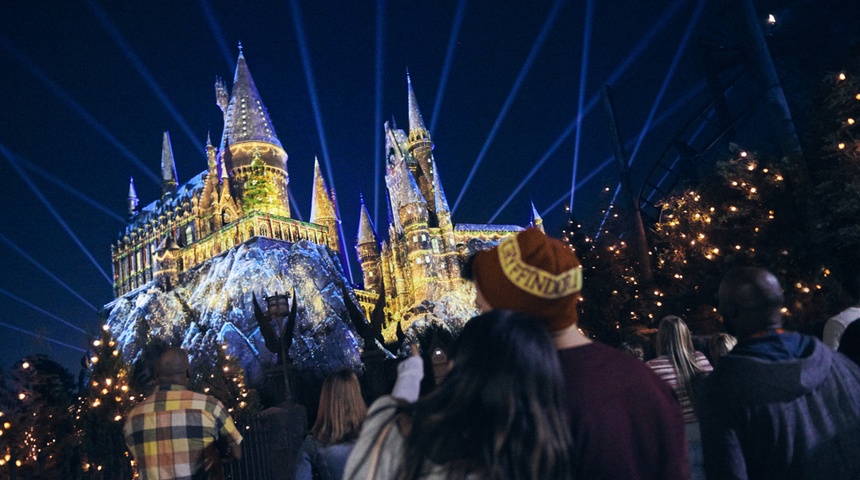 Harry Potter y Grinch se unirán a la Navidad en parques de Universal Orlando